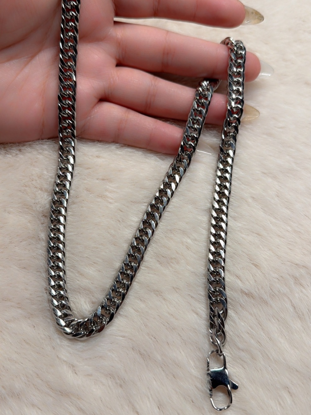 Silver color Mens Chain 24in long